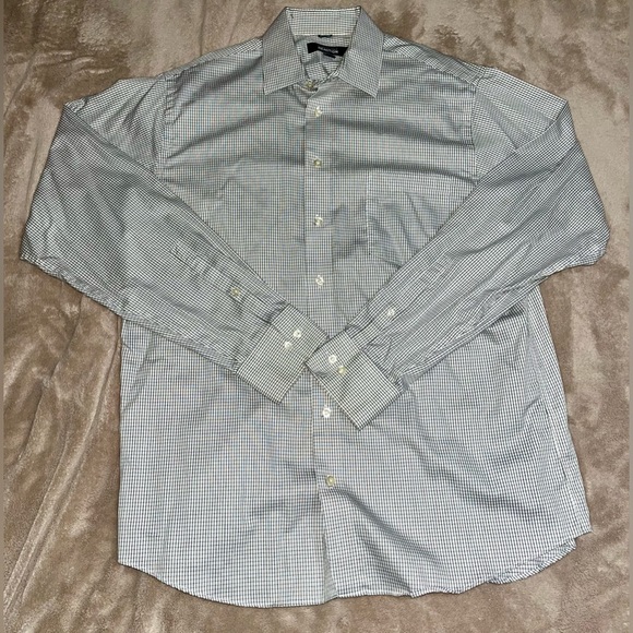 Kenneth Cole Reaction Other - Kenneth Cole Reaction Long Sleeve Button Down Regular fit no iron shirt.